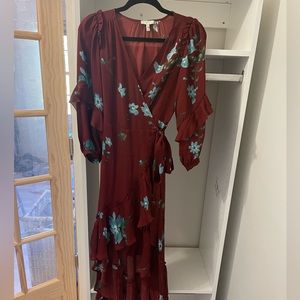 Joie wine colored wrap dress. Size XS. Never worn.